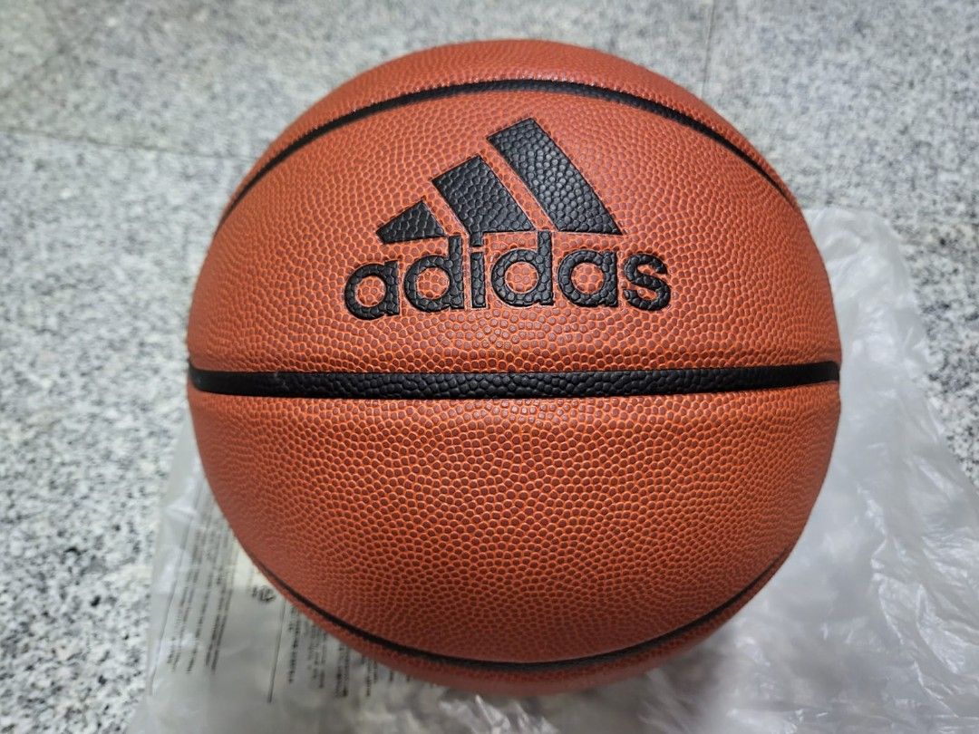 Basketball Adidas indoor outdoor court size 7