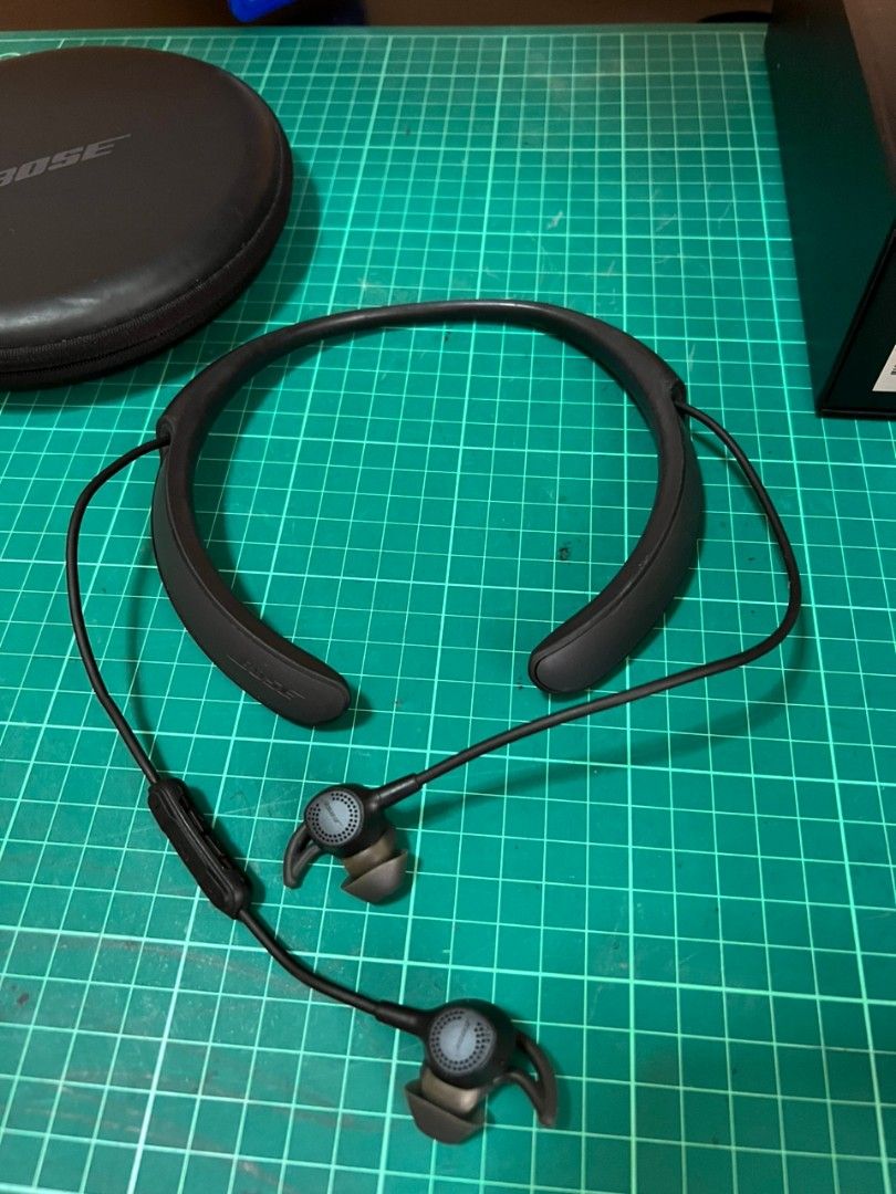 Bose Quietcontrol 30, Audio, Headphones & Headsets on Carousell