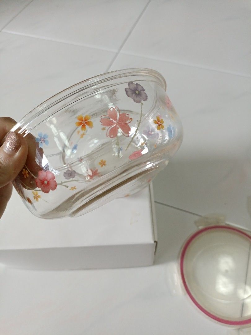 brand new made in Korea glass bowls floral x2 microwave safe dishwasher