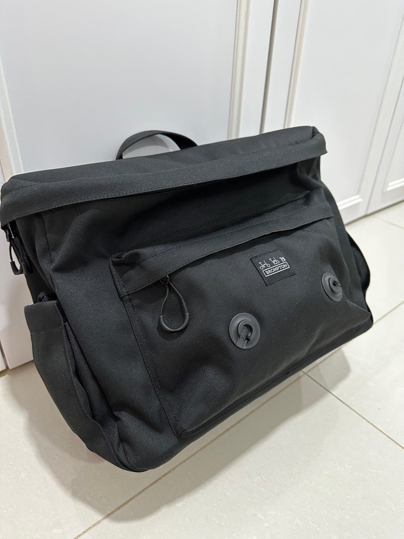 Brompton Metro Backpack medium black, Sports Equipment, Bicycles