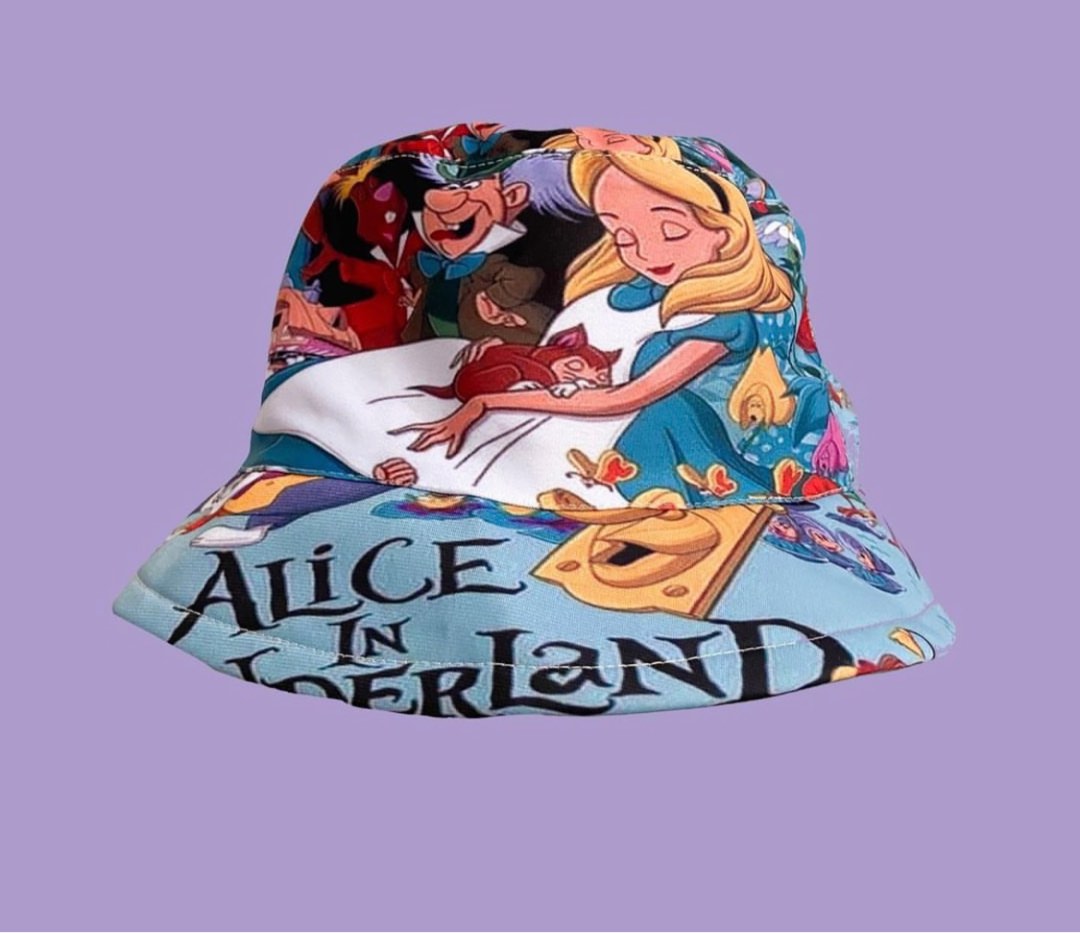 Bucket Hat Alice In Wonderland Fesyen Wanita Aksesoris Di Carousell