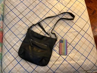 Preowned Excellent Condition Coach Soho Convertible Duffle Hobo Crossbody Shoulder Sling Bag BLACK