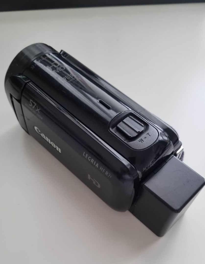 canon legria hf r76 price