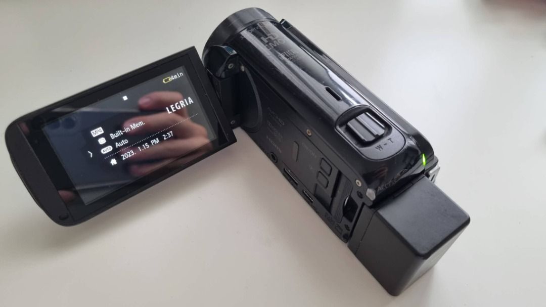 canon legria hf r76 price