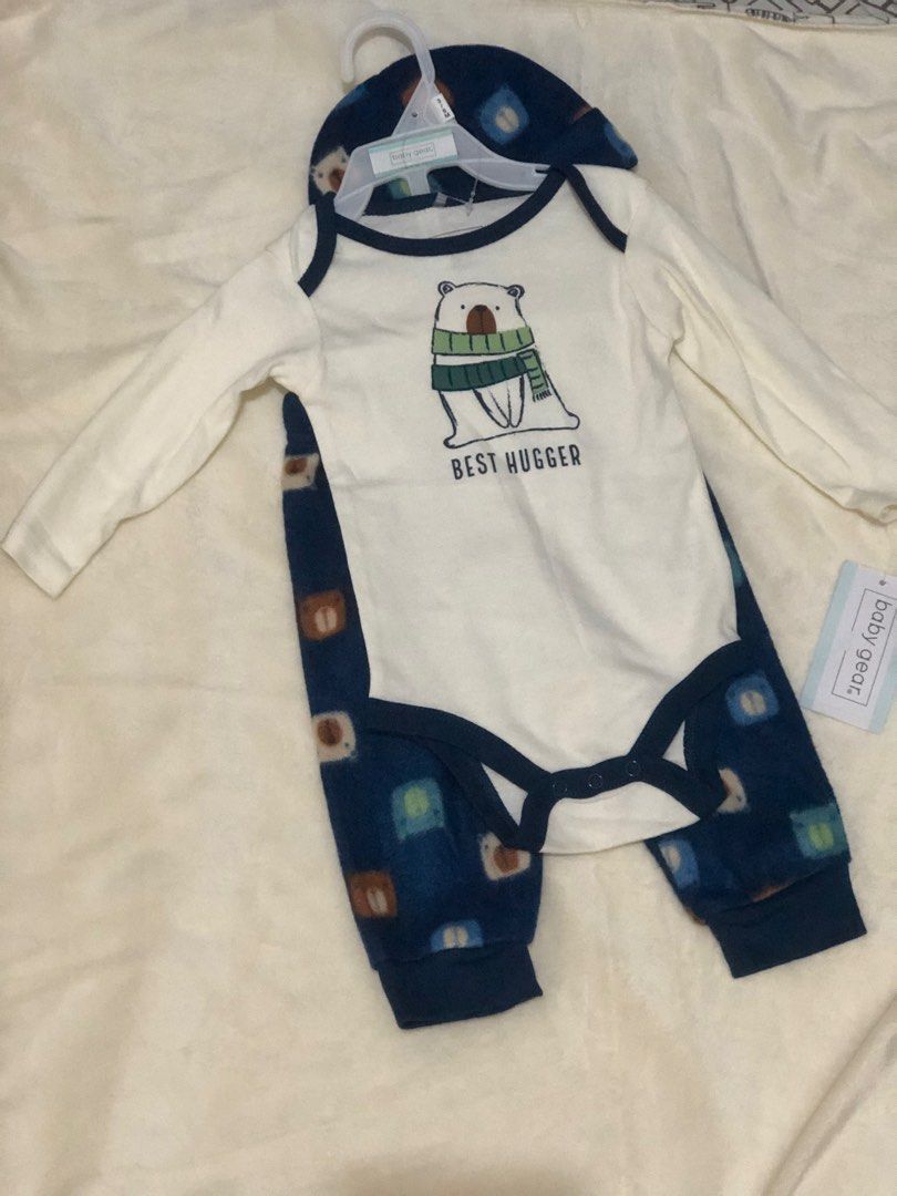 Carters 3 pc Set 36M, Babies & Kids, Babies & Kids Fashion on Carousell