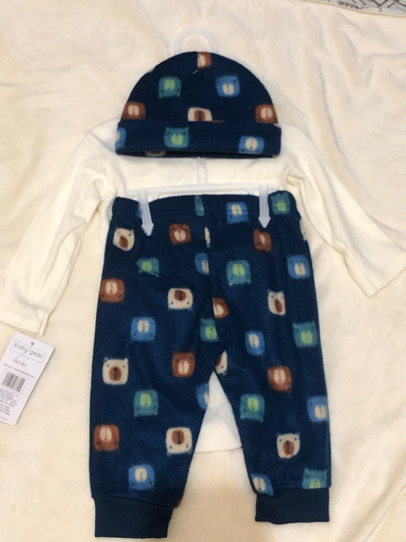 Carters 3 pc Set 36M, Babies & Kids, Babies & Kids Fashion on Carousell