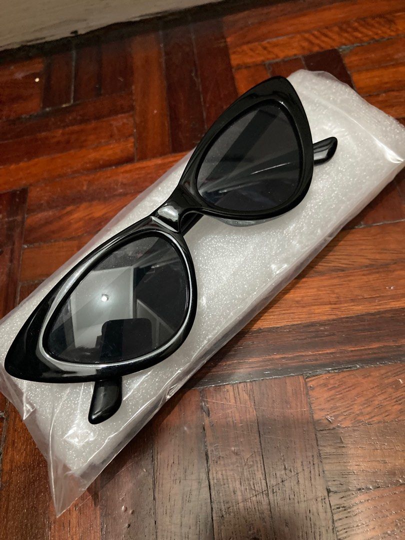 Cats Eye Acetate Sunglasses in Black (Category: Sunglasses & Eyewear) located in Pasay City. Submitted by earlgo (Listing ID 1209733214, Image 1). Description: Black Cats eye Acetate Good condition .