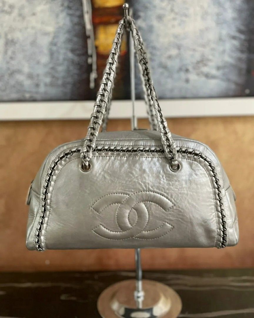 Chanel Luxe Ligne Bowling Bag in Ivory | MTYCI