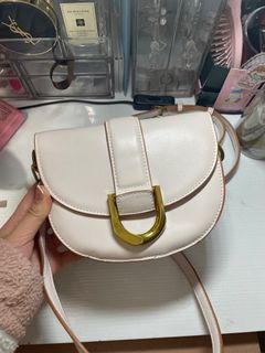 （分類：）位於 。 由 squishybaebae 提交（商品編號 1209826023，圖片 1）。簡介： 。