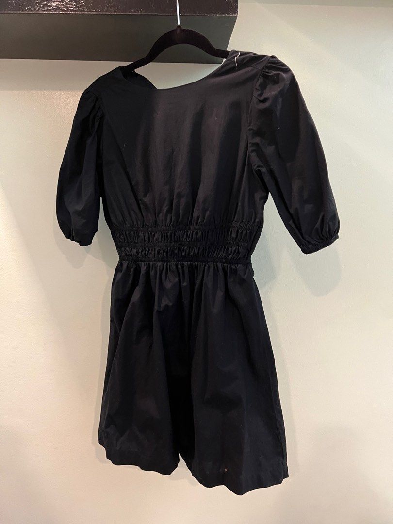 Cotton On Black Dress (Category: Dresses) located in Makati City. Submitted by ellegy (Listing ID 1209772831, Image 1). Description: Only wore once.