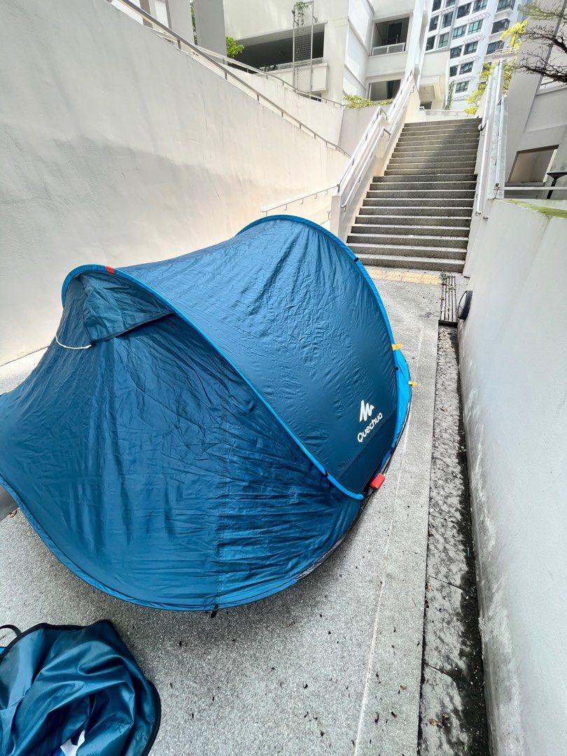 Decathlon Quechua 2 seconds 3 man tent, Sports Equipment, Hiking