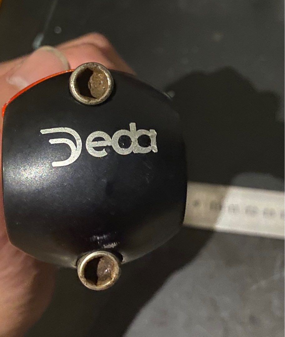 Deda stem (Category: Parts & Accessories) located in Singapore. Submitted by han1206 (Listing ID 1209844966, Image 3). Description: 130mm 31.8 clamp Deal at Somerset.