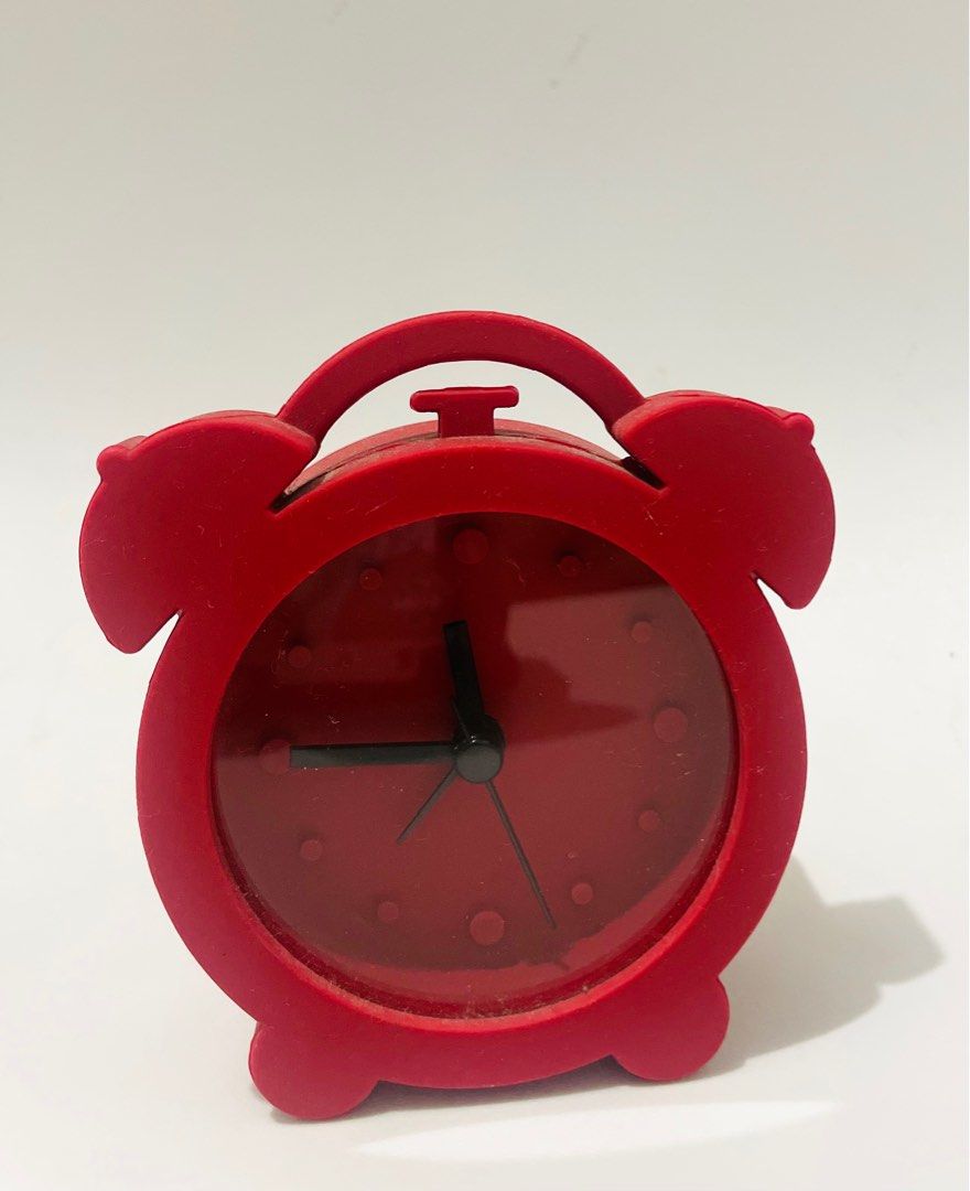 Desk Clock, Furniture & Home Living, Home Decor, Clocks on Carousell