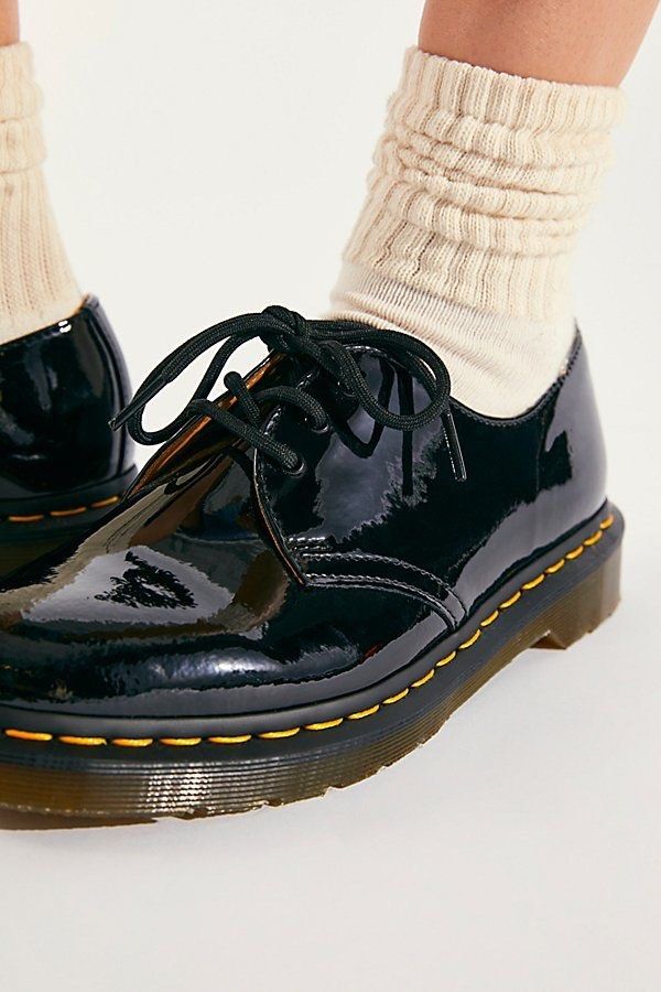 DR MARTENS PATENT LAMPER Women s Fashion Footwear Boots on