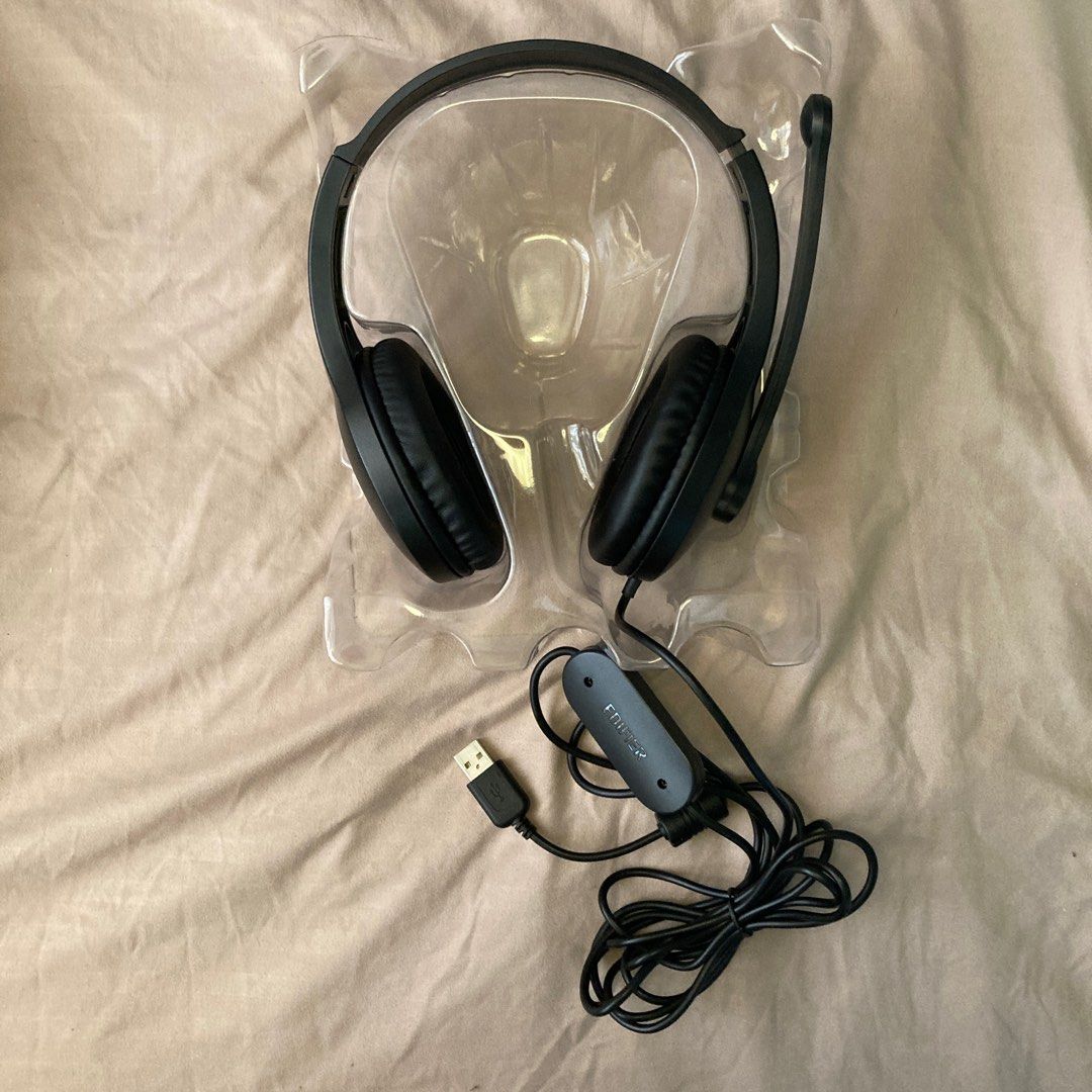 Edifier k800 hotsell noise cancelling