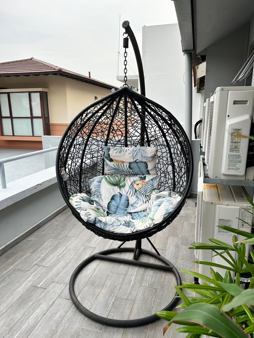 Eggshell swing deals