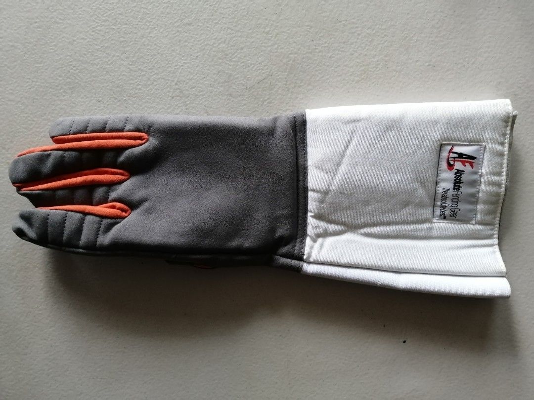 Fencing glove, 運動產品, 其他運動配件 Carousell