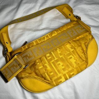 Fendi Fendi Baguette shoulder bag for Sale - preloved