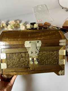 Golden Phoebe Royal Kingdom Jewellry Box with lock