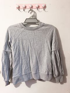 Grey sweatshirt
