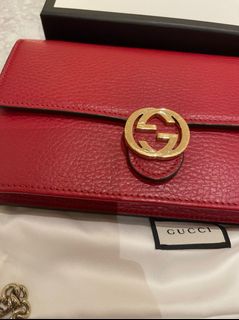 (Category: ) located in . Submitted by prelovedclosets__ (Listing ID 1209793905, Image 1). Description: .