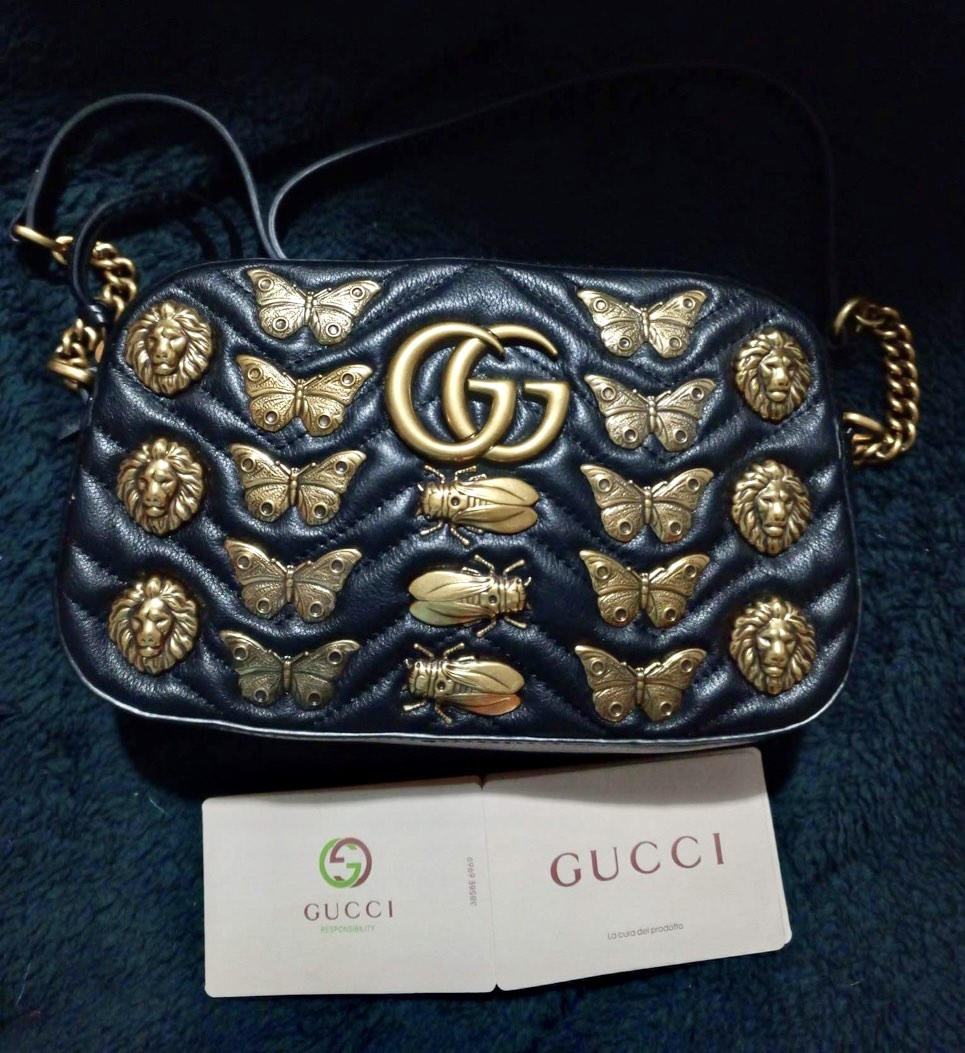 Gucci bag with bug discount