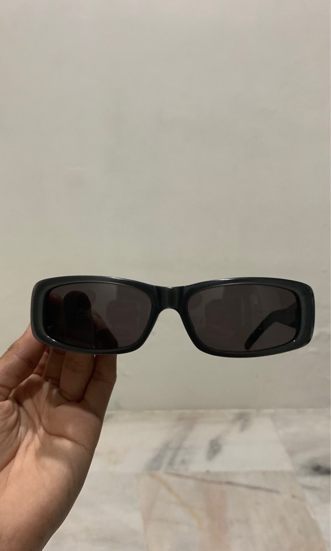 Vintage online guess sunglasses