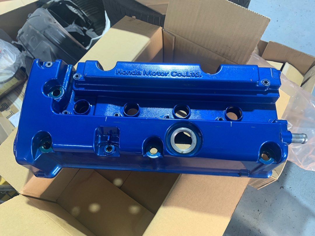 Honda K20 Valve Cover FD2R, Car Accessories, Accessories on Carousell