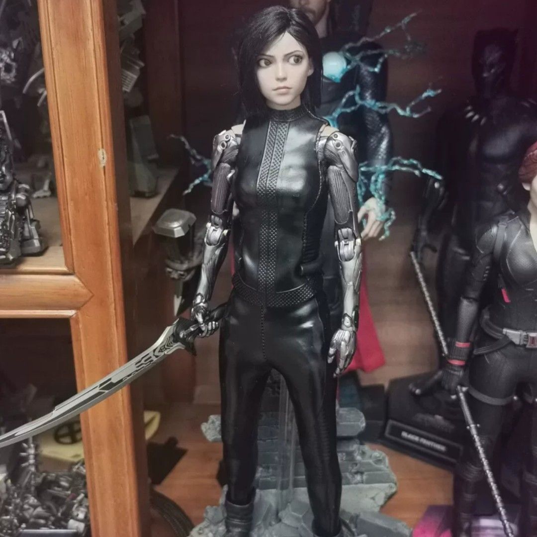 Hot toys Alita with custom hair