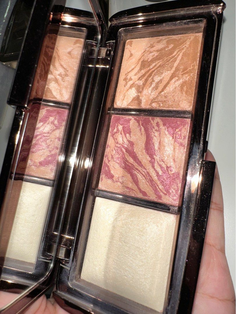Hourglass Ambient lighting edit palette , Beauty & Personal Care, Face