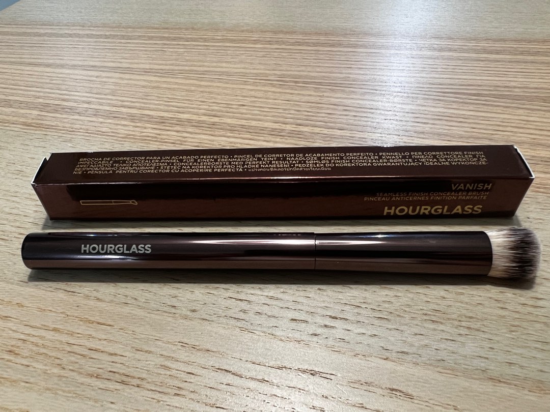 Hourglass Vanish Seamless Finish Concealer Brush, Beauty & Personal