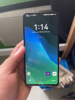 Huawei P30 8/128GB (better than Samsung or iPhone)