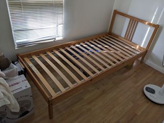 (Category: ) located in . Submitted by SobriM (Listing ID 1209652404, Image 1). Description: .