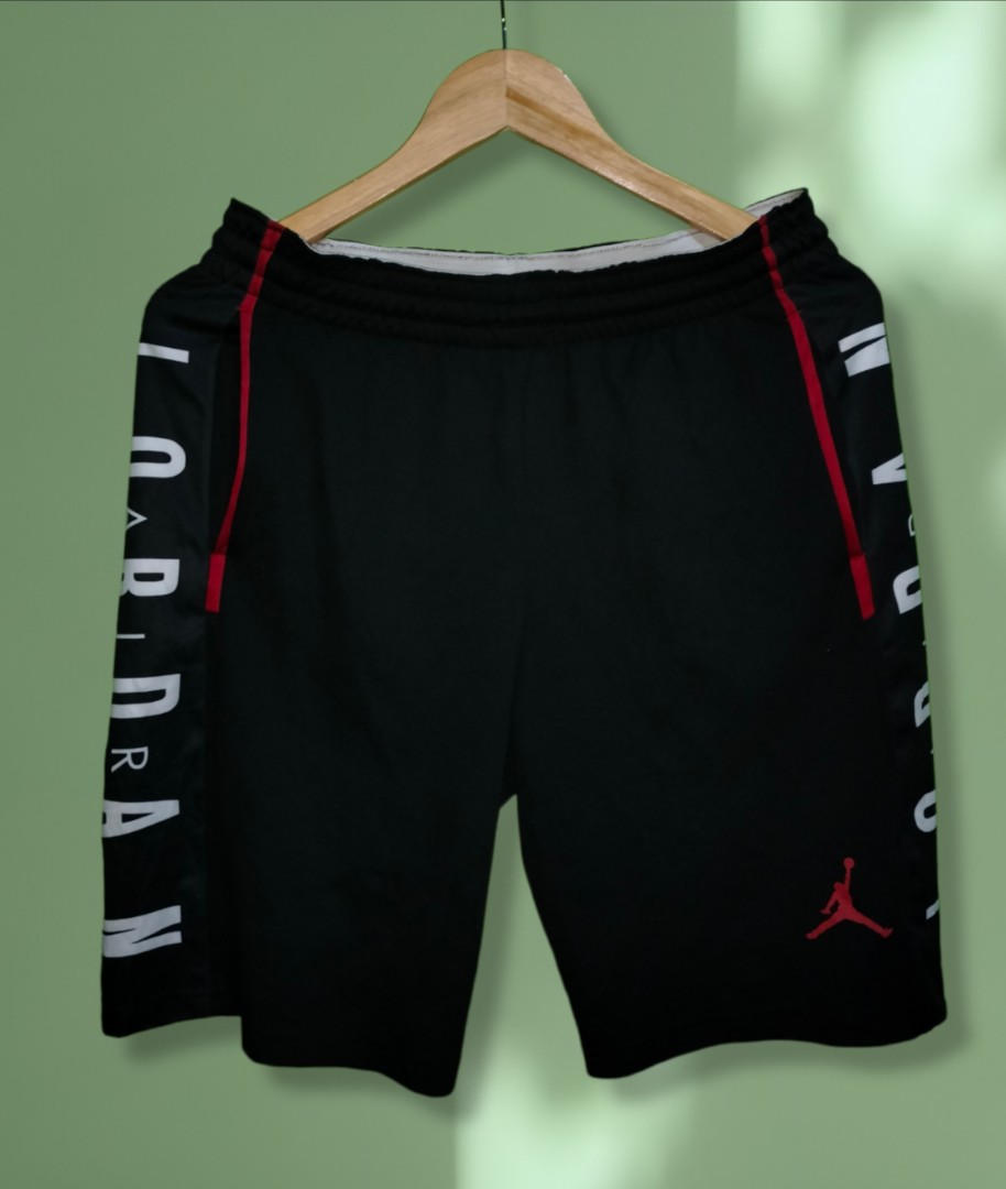 JORDAN, Men's Fashion, Bottoms, Shorts on Carousell