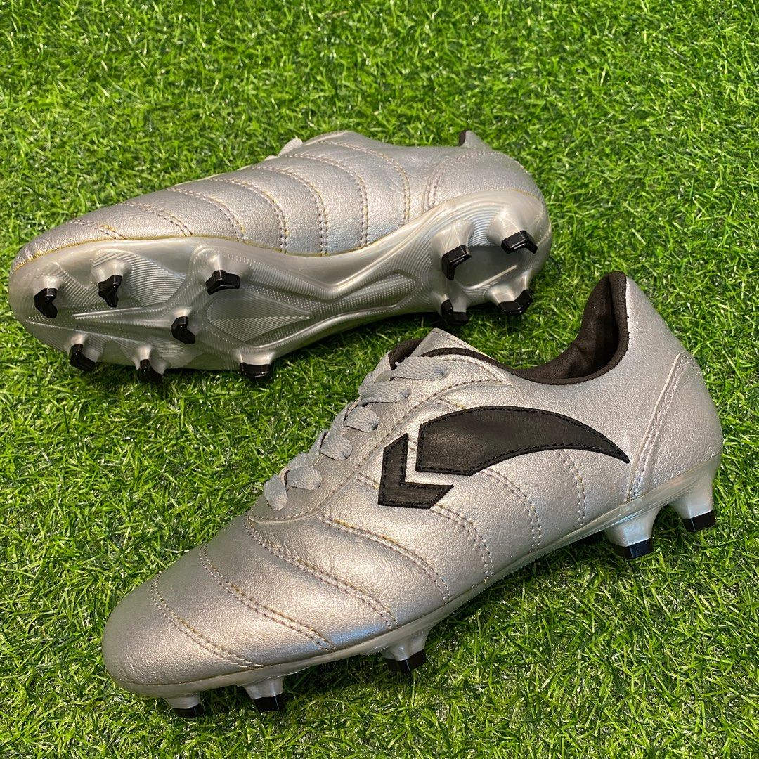 Kasut shop bola futsal
