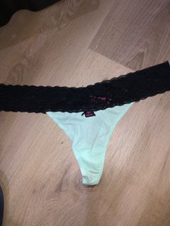 La senza thong panty size L