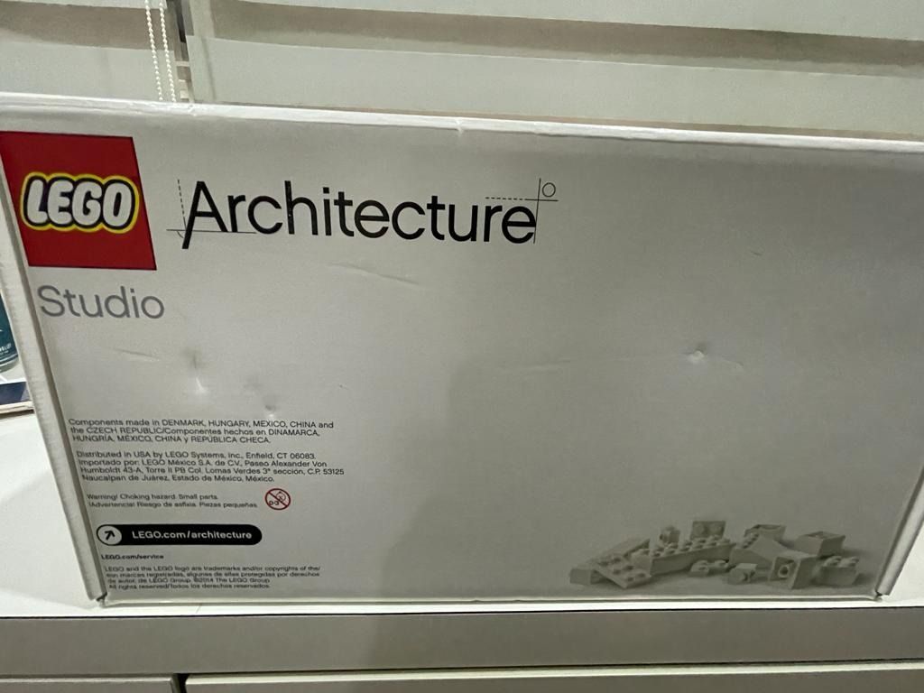 Lego 21050 - Architecture Studio Building Set UNUSED, Hobbies & Toys ...