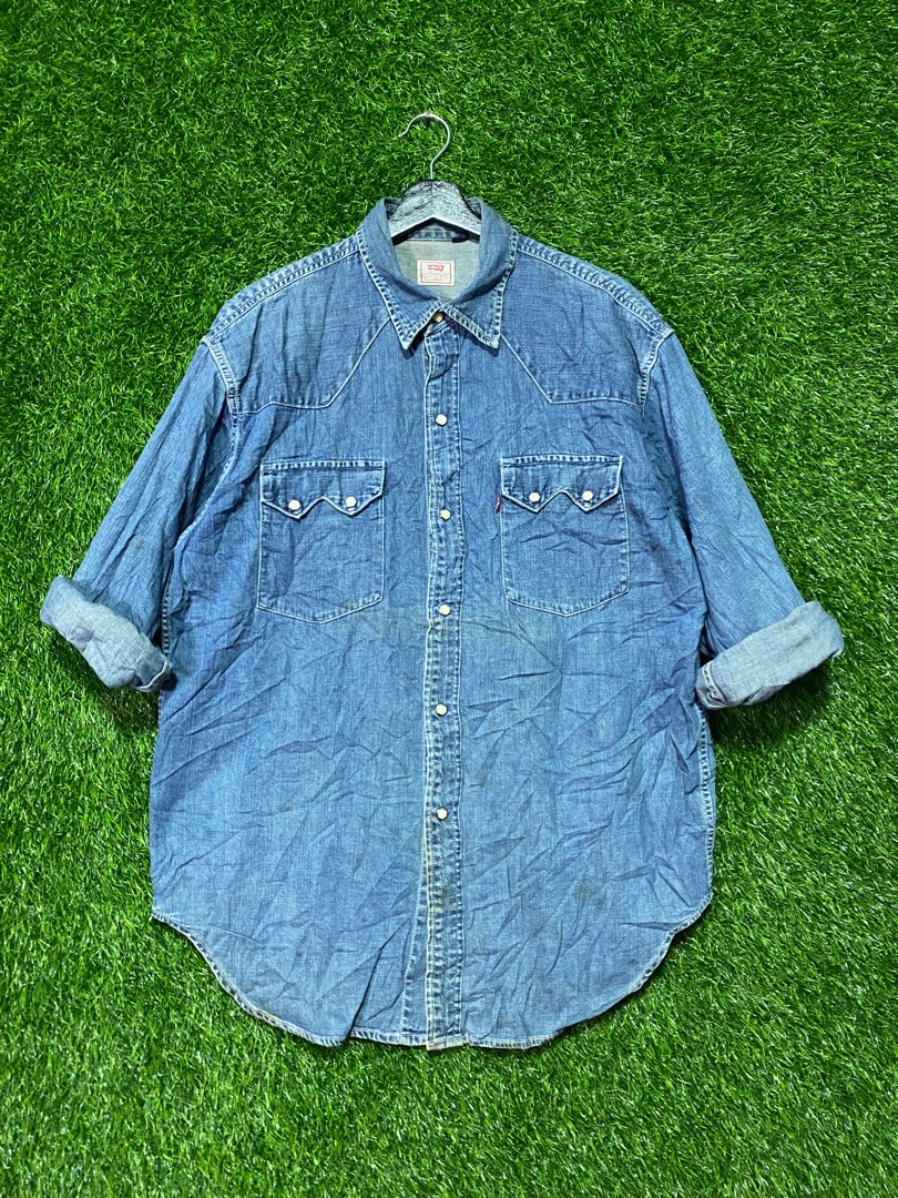 Levis Hexagon Pearl Snap Button Denim Shirt Men s Fashion Activewear on Carousell