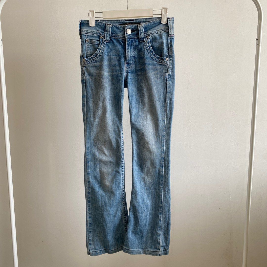LEVI'S Lady Style Flare Jeans, Women's Fashion, Bottoms, Jeans & Leggings  on Carousell