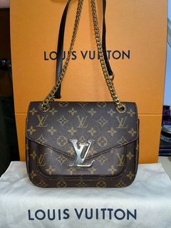 LOUIS VUITTON Monogram Passy Chain Shoulder Bag Brown Black M45592