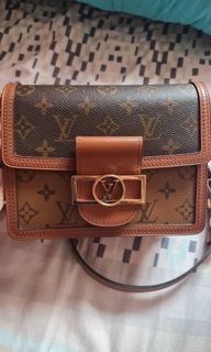 💯% Authentic LV Reverse Monogram Mini Dauphine Shoulder Bag, Luxury, Bags  & Wallets on Carousell