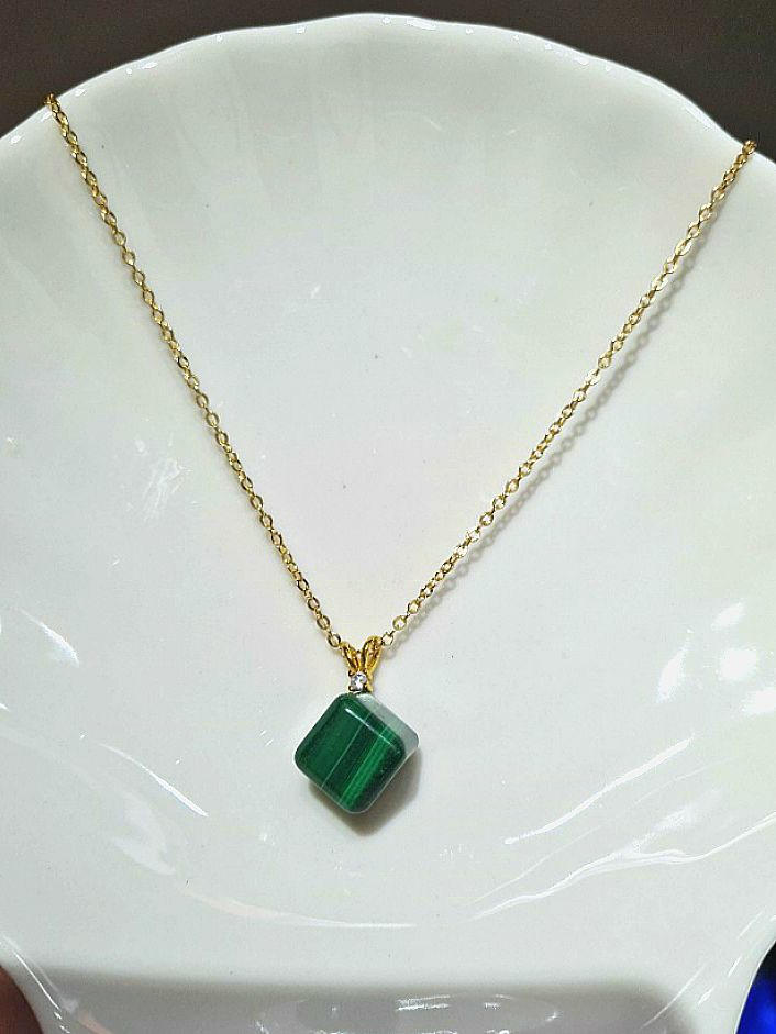 green malachite necklace