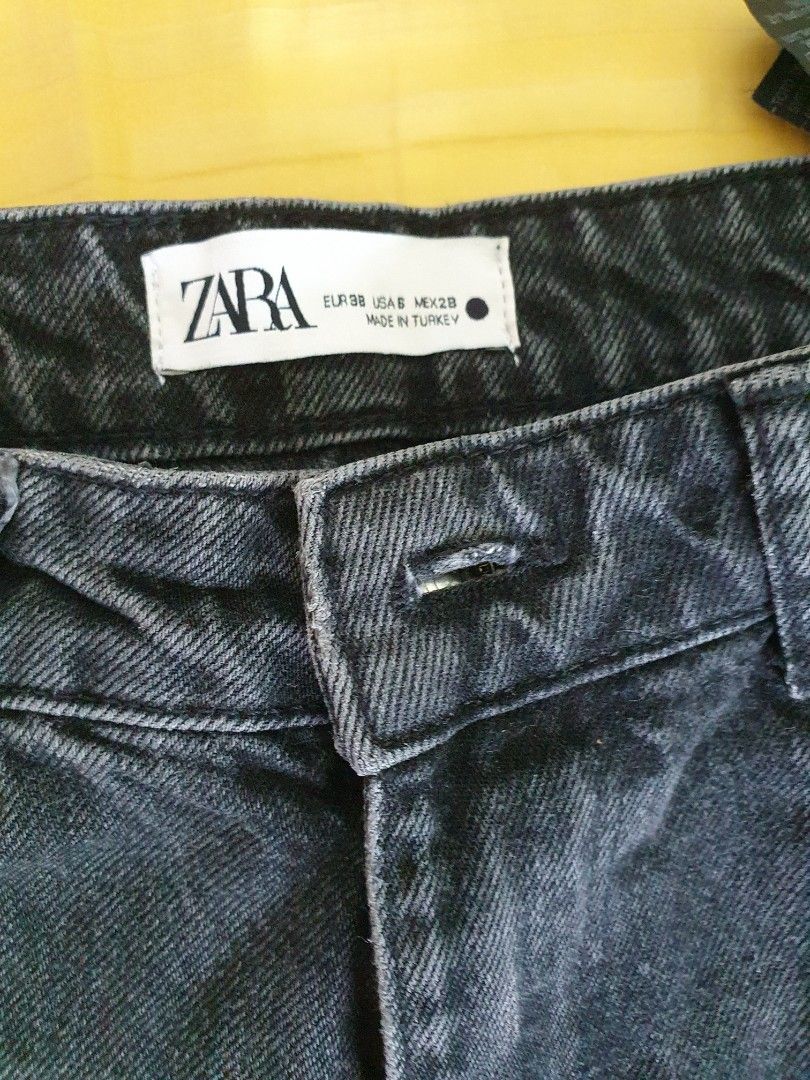 ZARA Jeans mid rise straight, Women's Fashion, Bottoms, Jeans on Carousell
