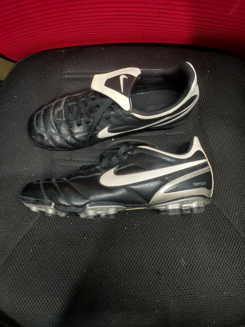 tiempo soccer shoes indoor