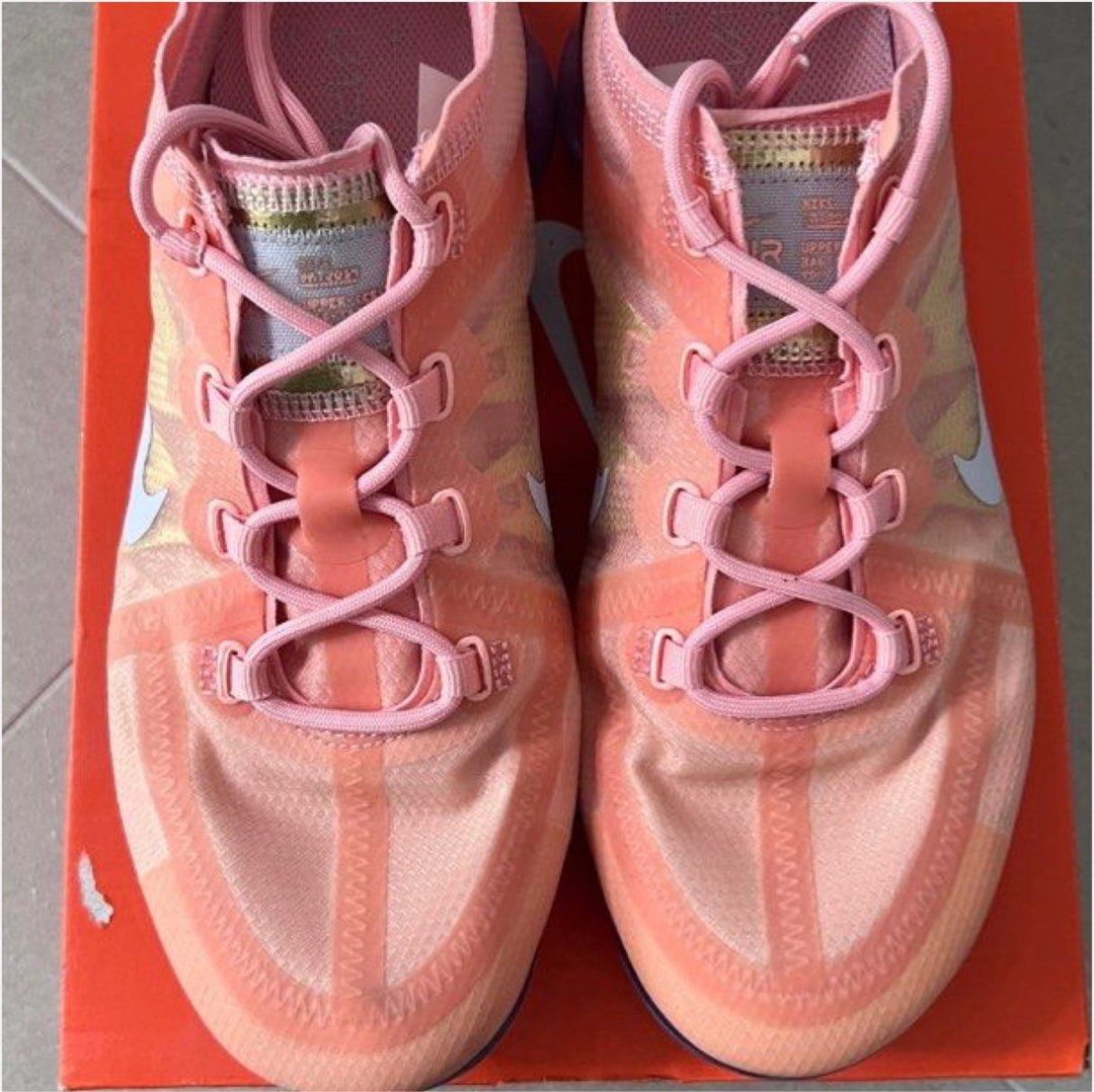 vapormax bleached coral