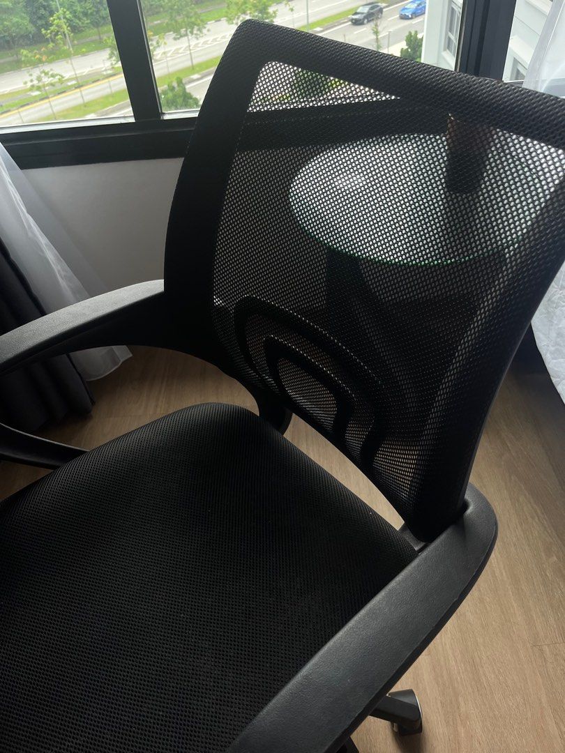 Office Ergonomix Chair (yishun pickup), Furniture & Home Living, Furniture, Chairs on Carousell