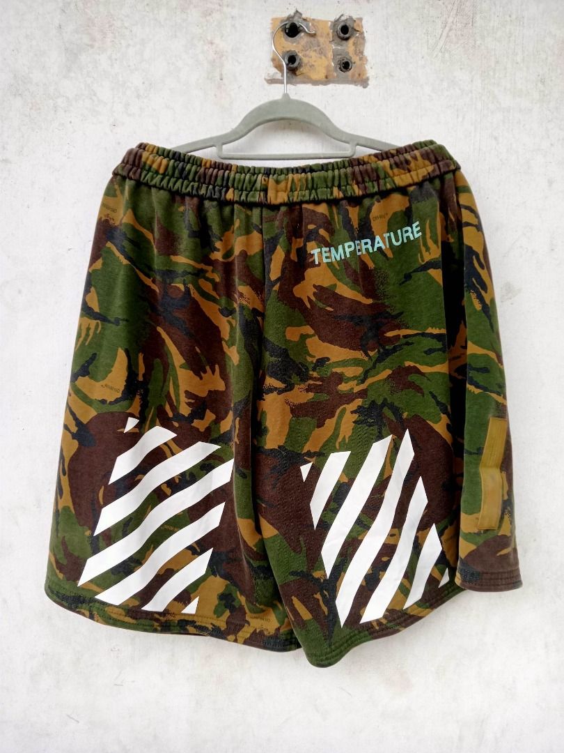 Off white outlet camo shorts