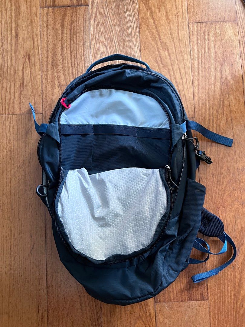 Osprey Quasar, Men's Fashion, Bags, Backpacks on Carousell