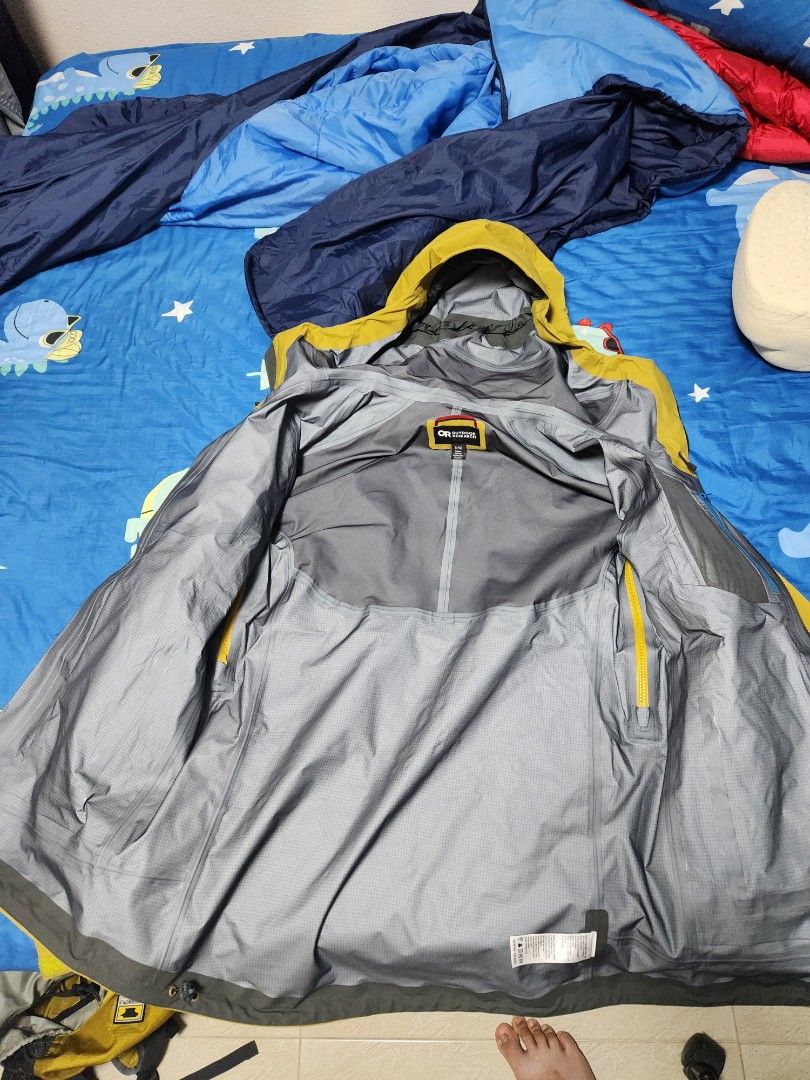 Outdoor research men archangel jacket, Sports Equipment, Hiking