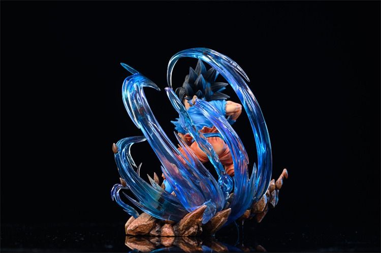 [PO] BLS Studio - Dragon Ball Goku - StatuesGK, Hobbies & Toys, Toys ...